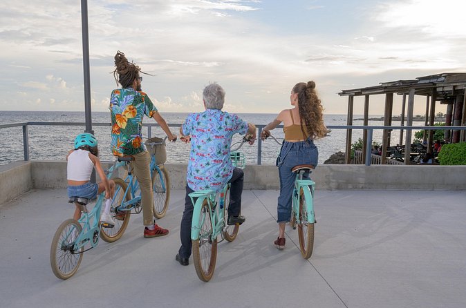 2 Hour Bike Rental Colonial Zone / Santo Domingo - Reaching the Malecón for sea views