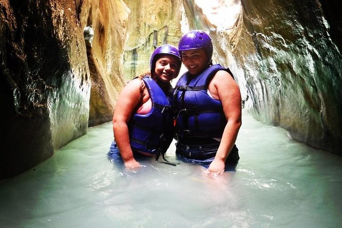 27 Waterfalls Damajagua Tour from Cabarete Sosua & Puerto Plata - The 40-minute cigar factory stop