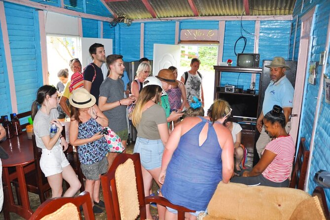 8-Hour Tour Enjoying the Dominican Culture Through the Countryside - A private ranch lunch with Dominican flavors
