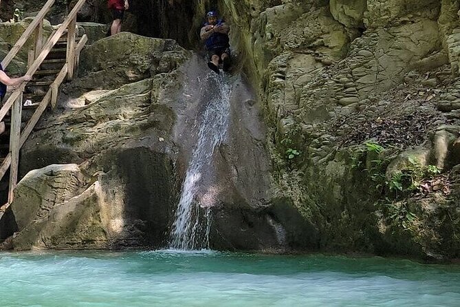 Adventure in the 7 Waterfalls + Typical Lunch and Transportation - Key points to know before booking