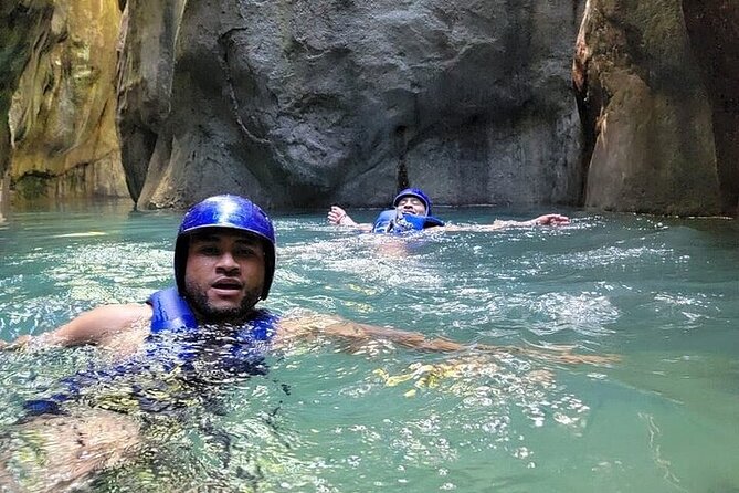 Adventure in the Damajagua Falls - The 20-minute forest walk to the river