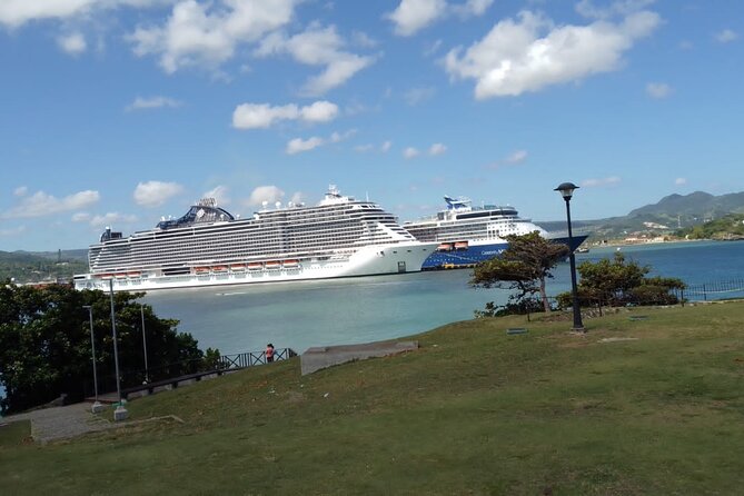 Airport port silver taxi transfer private to pop center - What the $50 private rate really buys you