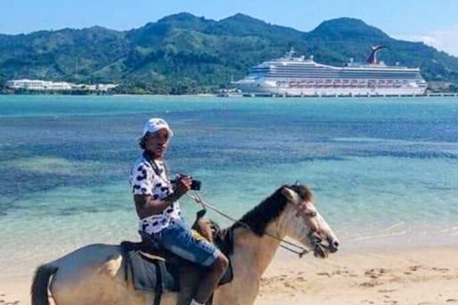 AMBER COVE-TAINO BAY Horses Beach Ride & City Sightseeing - Puerto Plata’s central sights in 45 minutes