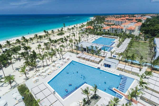 Bahia Principe Esmeralda- Round Trip Shuttle - Punta Cana Airport - A sensible fit for families and small groups