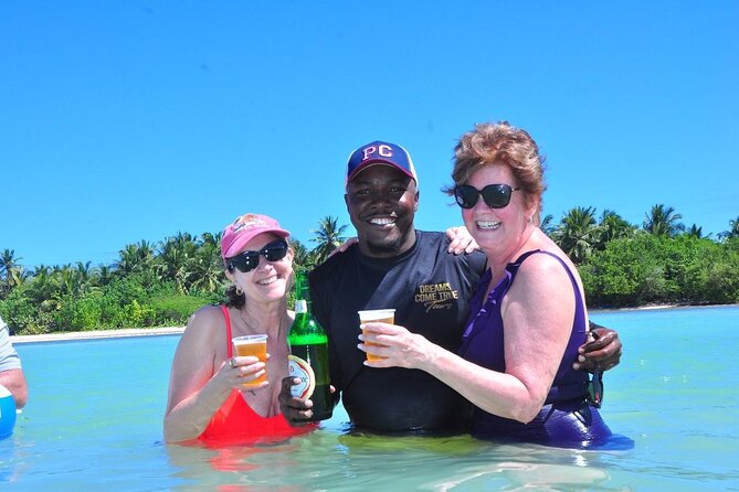 Best Party Boat Adults Only with Open Bar - Boarding the boat and settling into the party