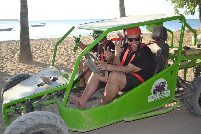 Buggy excursion in the city of Puerto Plata - Starting out with pickup and safety gear