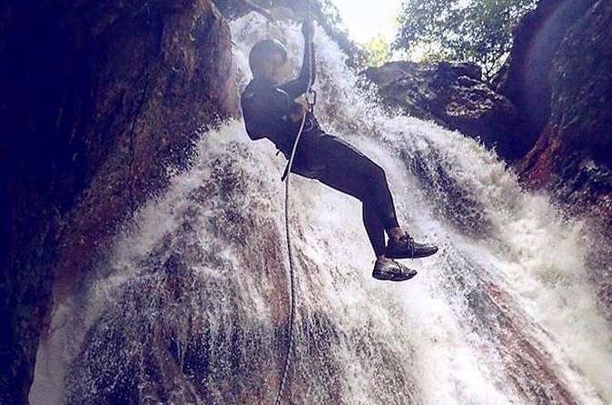 Canyoning - The Magic Mushroom - A Dominican lunch at base camp
