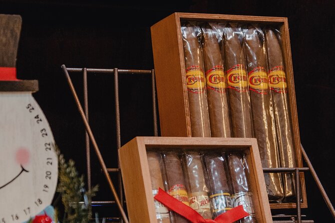 Cigar Factory Tour in Puerto Plata - Watching the cigar take shape