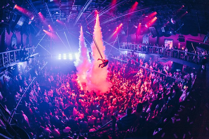 Coco Bongo Night Club Party in Punta Cana - Round Transfer & Entrance Tickets - A stage show built for quick thrills