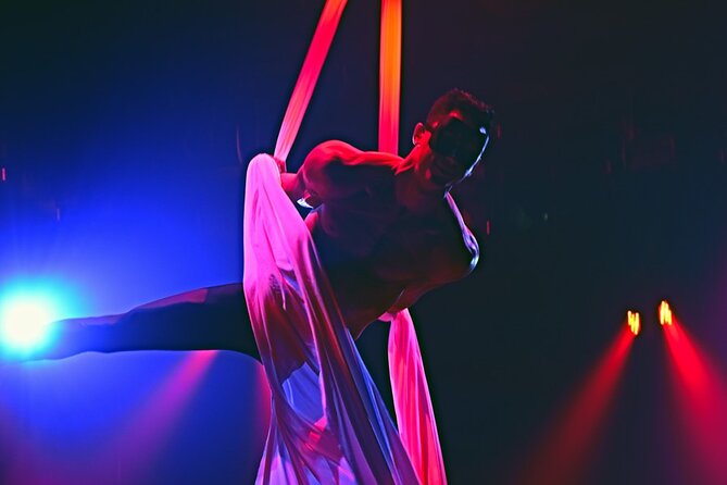 Coco Bongo Night Club Party in Punta Cana - Round Transfer & Entrance Tickets - Drinks, snacks, and the open bar