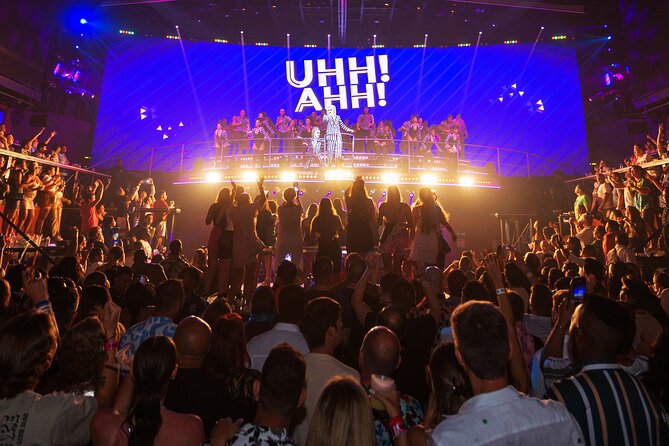 Coco Bongo Punta Cana Gold Member Skip the line Entrance Ticket - The premium bar and included food