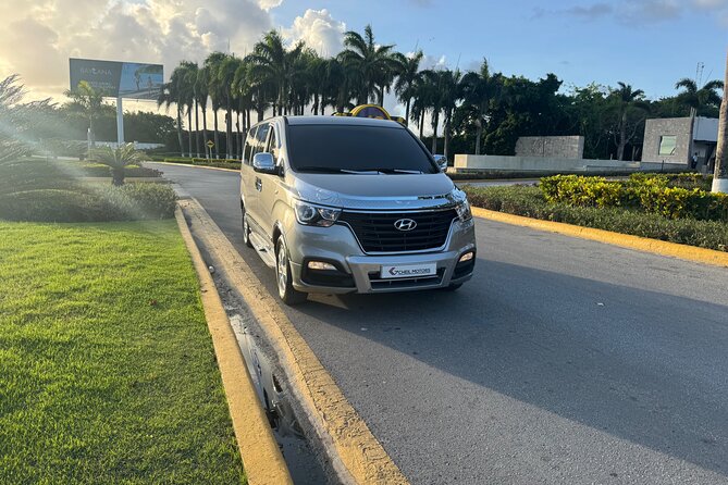 Confortable and privaste transportación from puj Airpot - The 15-to-40-minute ride to your hotel or villa