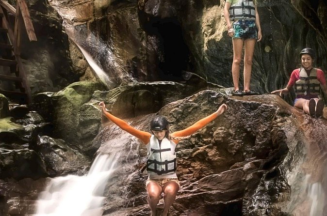Damajagua Waterfalls - Safety gear and guide support