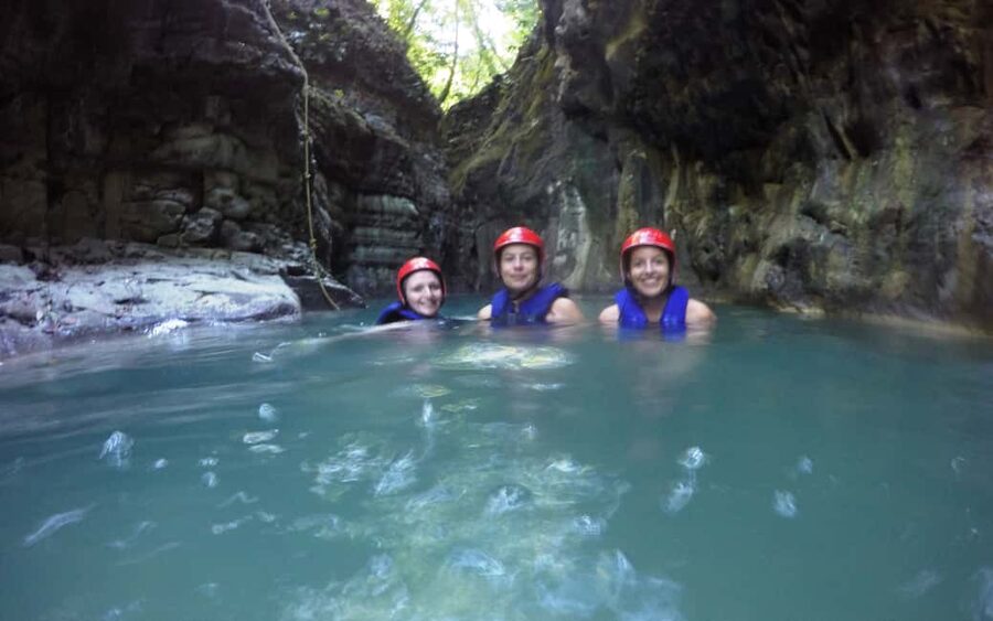 Damajagua: Waterfalls with Lunch Buffet - Key points at a glance