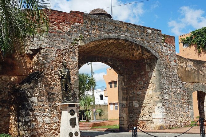 Day Trip to Santo Domingo from Punta Cana - Walking through the Colonial Zone