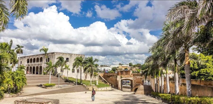 Discover Santo Domingo: A Day Trip from Punta Cana - Los Tres Ojos and its freshwater lakes