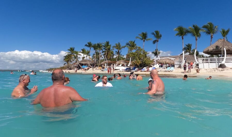 diving without a license catalina island from punta cana - A long day with a schedule that can shift