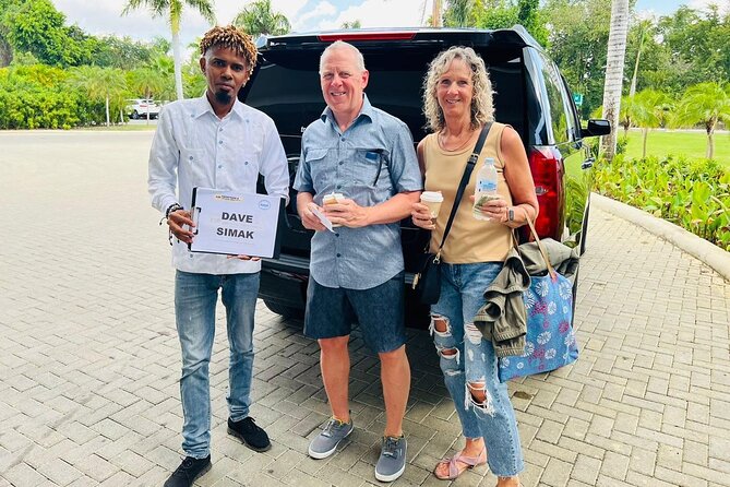 Dominican-s Airport Transfer (Bavaro, Punta Cana, Uvero Alto) - Why WhatsApp Communication Is the Biggest Practical Plus
