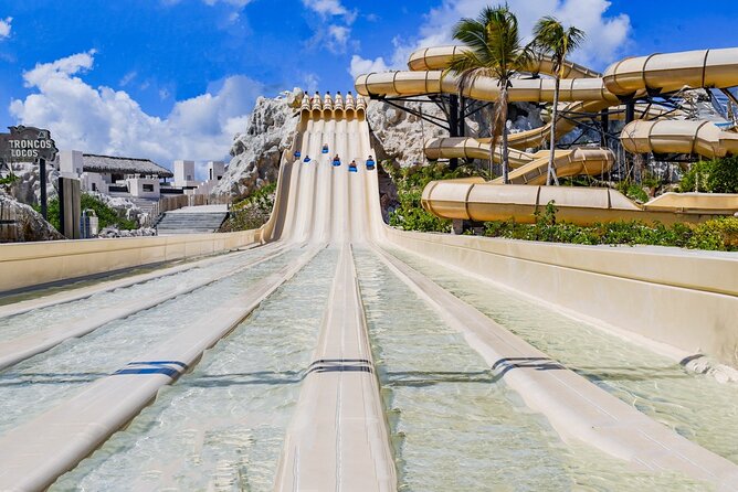 El Dorado Water Park Full Entry and Transfer from Punta Cana - Food, water, and cabana planning