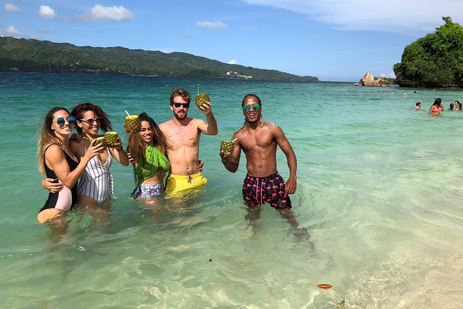 El Limon Waterfall and Bacardi Island Tour from Punta Cana with Lunch Included - A simple buffet lunch at the ranch