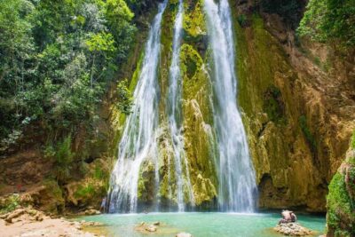 El Limón: Waterfall Horseriding Tour with Lunch