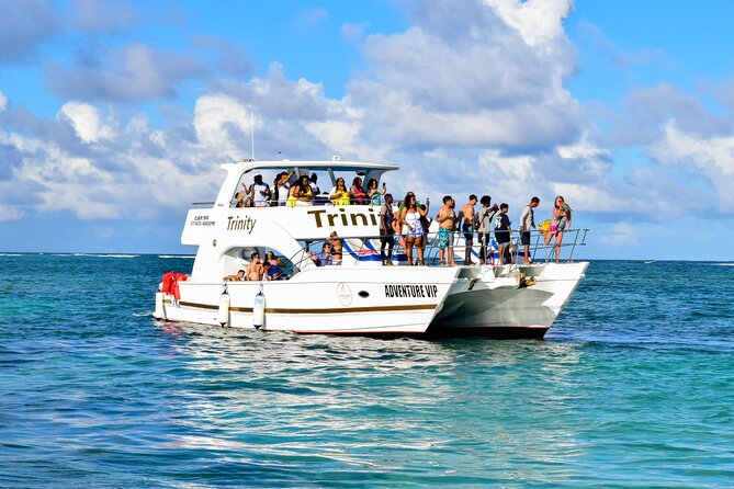 Exclusive Hip Hop Punta Cana Party Boat with Open Bar <em>Only Adult – Key points to know before booking’ /></p>
<ul>
<li><strong>Adult-only party format:</strong> Expect a social boat built around music, dancing, drinks, and meeting people.</li>
<li><strong>Three distinct water settings:</strong> Swim and snorkel in open Caribbean water, cruise by Dolphins Island, then party at a sandbar.</li>
<li><strong>Open bar included:</strong> Alcoholic drinks, snacks, and fresh tropical fruit are part of the package.</li>
<li><strong>Helpful named guides:</strong> Eddy and Moise are repeatedly singled out for friendly, attentive service and strong energy.</li>
<li><strong>Afternoon departure:</strong> Pickup and check-in lead into a 2:30 pm start, with the full outing lasting about 3 to 4 hours.</li>
<li><strong>Weather matters:</strong> You can cancel for a full refund up to 24 hours before departure, and poor weather may lead to a new date or refund.</li>
</ul>
<h2 id="a-punta-cana-boat-party-with-a-clear-musical-identity">A Punta Cana boat party with a clear musical identity</h2>
<p><img width="669" height="446" decoding="async" src=