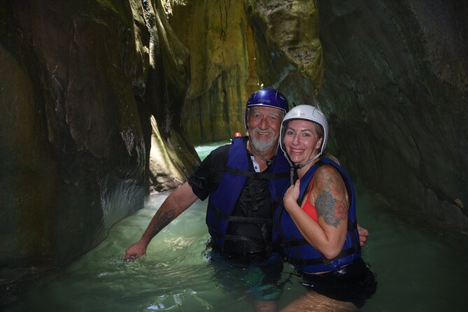 Excursion in Damajagua's 7 Waterfalls With Food Included DR! - Lunch at the open-air restaurant