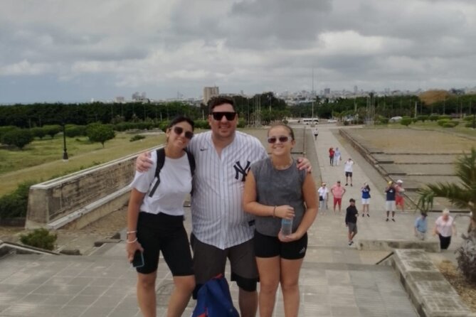 Excursion to the Three Eyes Park and the Colón Lighthouse - Guides can shape the whole outing
