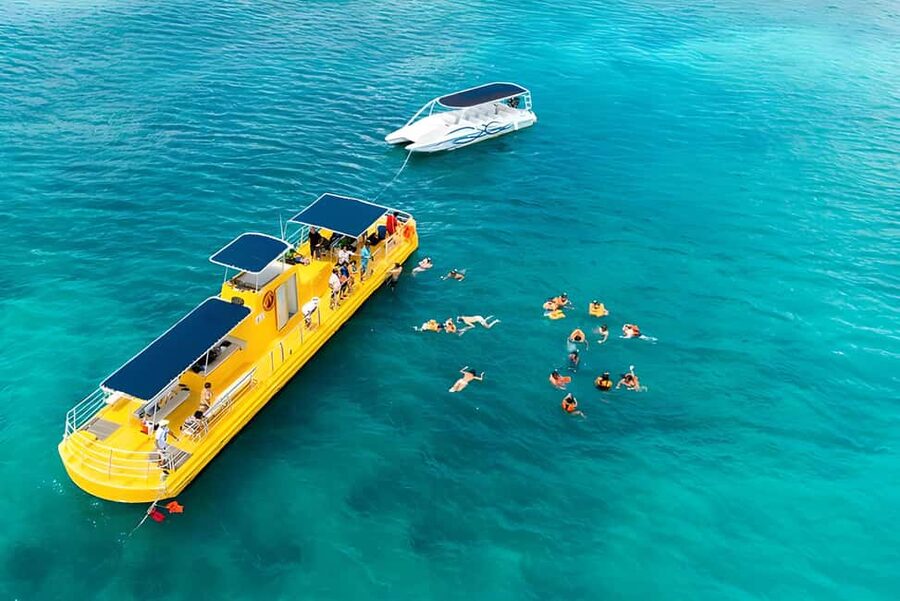 Experience the Exciting Caribbean Underwater World - Seeing Bayahibe from below the surface