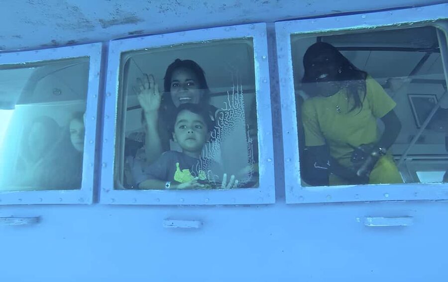Experience the Exciting Caribbean Underwater World - One hour at the reef