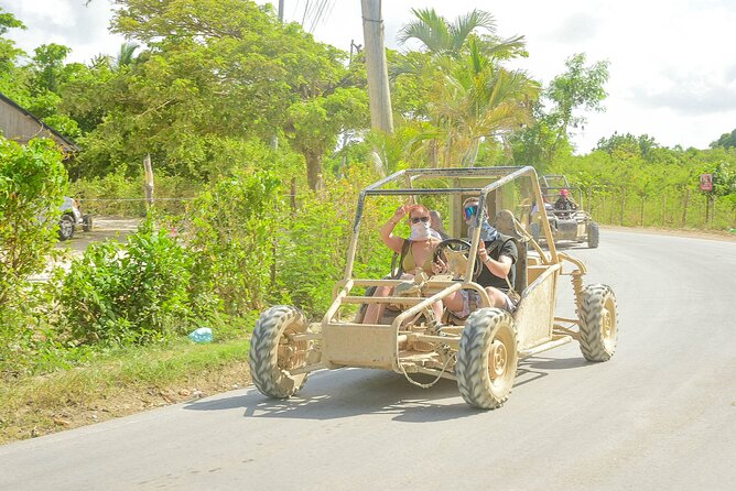Extreme Buggies Adventure in Punta Cana - Tasting coffee and cocoa at a Dominican home