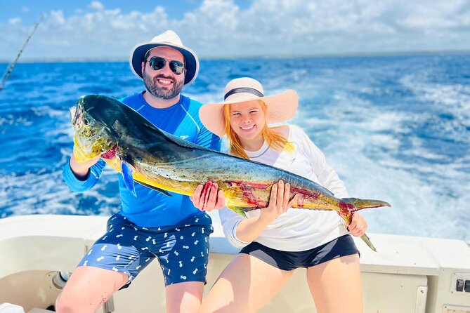 Fishing And Eating Straight From The Sea ( SAONA ISLAND AND PALMILLA) - Setting out from Casa de Campo Marina
