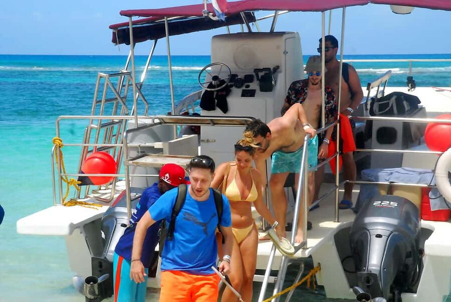 From La Romana: Saona Island for Aida Cruises Passengers - The shallow natural pool and starfish rules