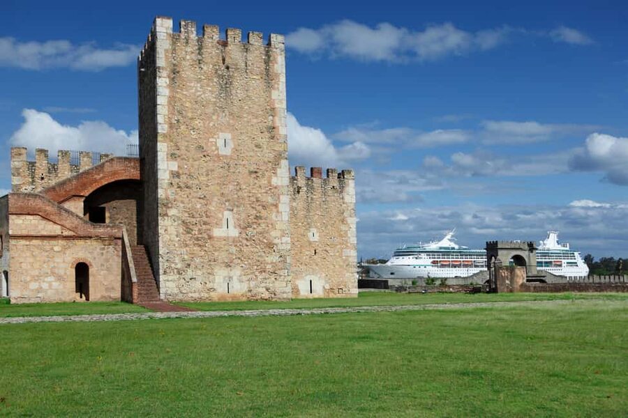 From Punta Cana: Full-Day Santo Domingo City Tour - Museums, the Pantheon, and colonial government