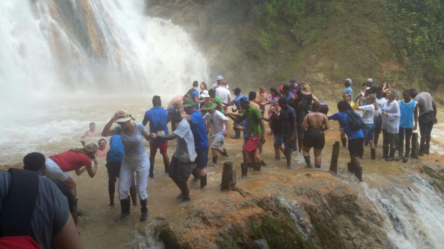 From Punta Cana: Samaná, Cayo Levantado & El Limón Waterfall - Why this Samaná day trip takes all day