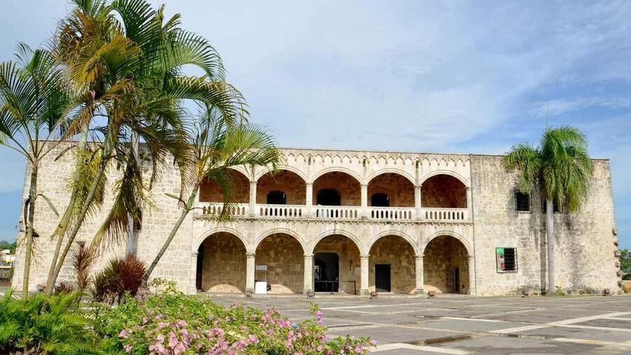 From Punta Cana: Santo Domingo Full-Day Tour with Lunch - Los Tres Ojos and Its Underground Lakes