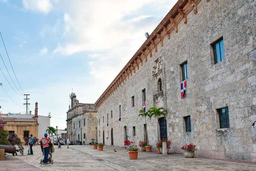 From Punta Cana: Santo Domingo Full-Day Tour with Lunch - What the Guides Add to the Day