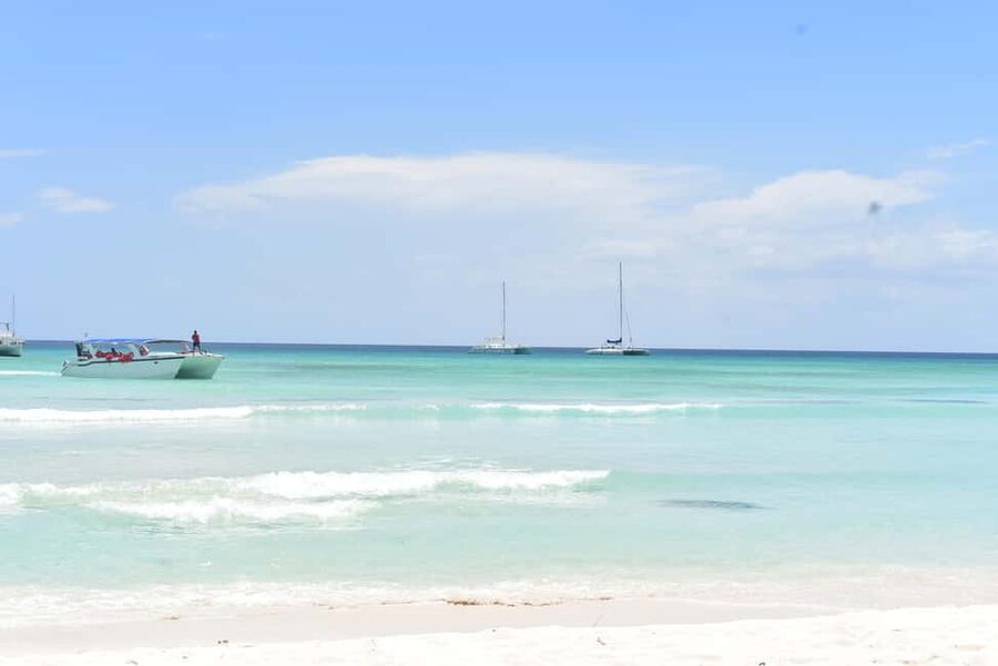 From Santo Domingo - Punta Cana: SAONA ISLAND Food & Drinks - The early coach ride from Punta Cana