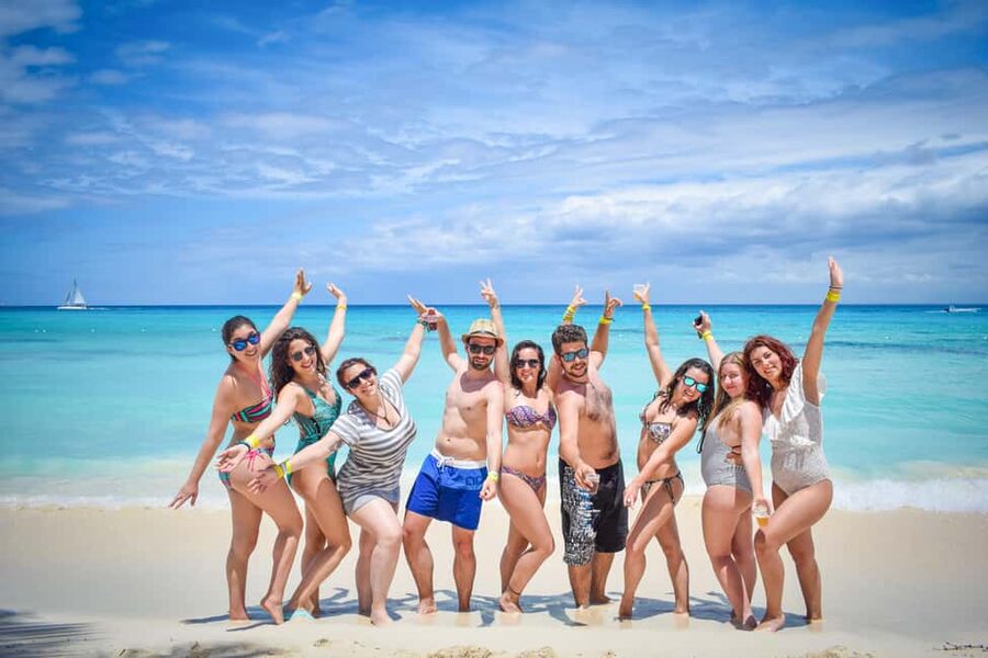 From Santo Domingo: Saona Island Day Trip w/ Lunch & Drinks - The catamaran ride back to Bayahibe