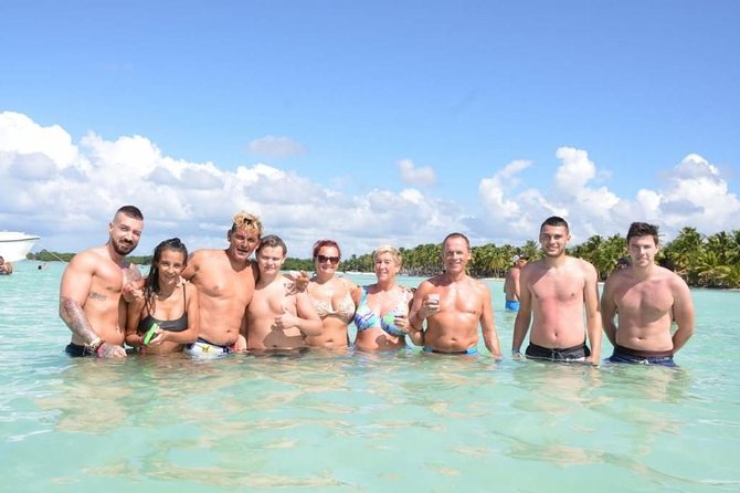 Full-Day Cruise to Saona Island - Natural Pool and Lunch - Speedboat to Playa Palmilla and the natural pool
