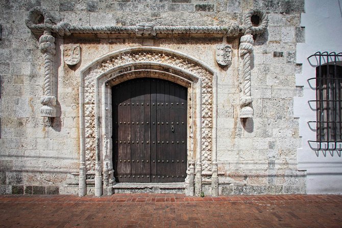 Full-Day Santo Domingo City Tour from Punta Cana - The shopping stops need a clear warning