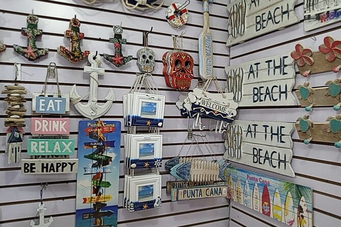 Guided Souvenir Shopping Tour in Punta Cana - The shopping center and its two stores