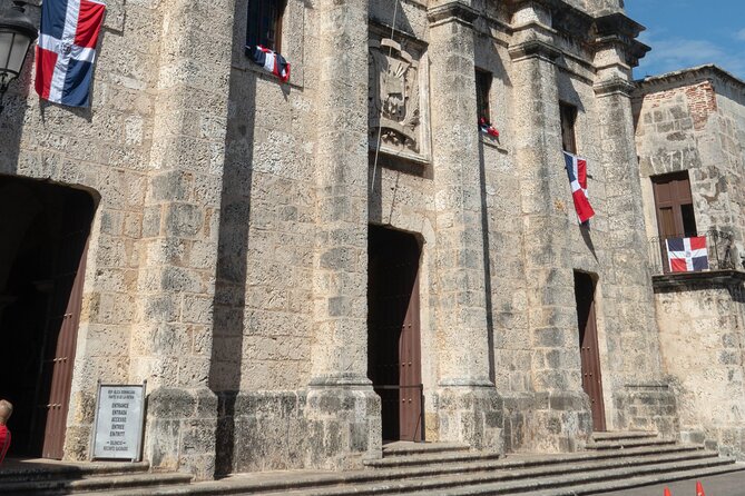 Guided Tour in the Colonial Zone of Santo Domingo - Ozama Fortress gets only five minutes