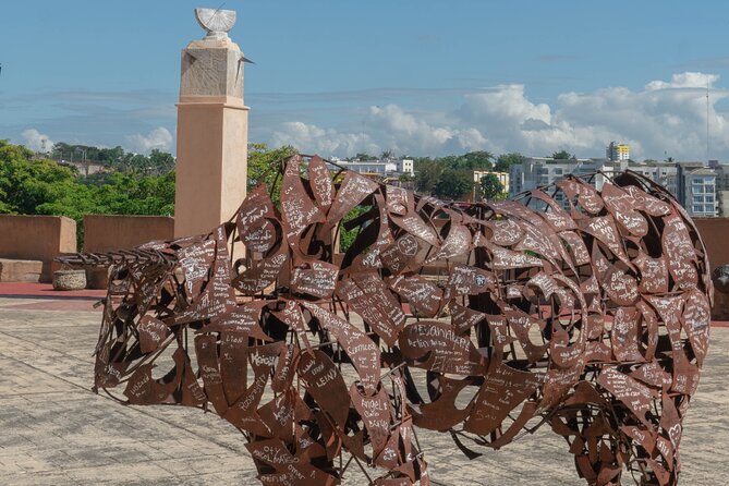 Guided Tour in the Colonial Zone of Santo Domingo - The National Pantheon and Alcázar de Colón