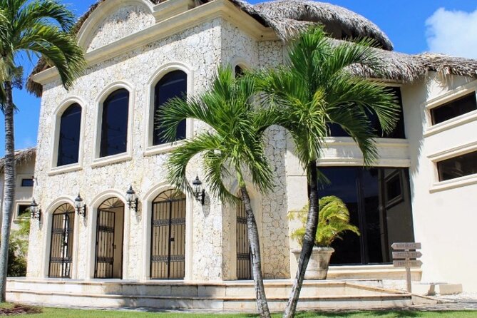 Guided Tour to Don Lucas Cigars Factory and Souvenirs Store - Rum and artisan chocolate in the same outing
