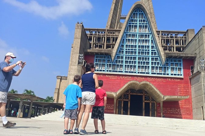Half Day Dominican Republic Cultural Tour : Small Group - Coffee, vanilla, cocoa, and mamajuana