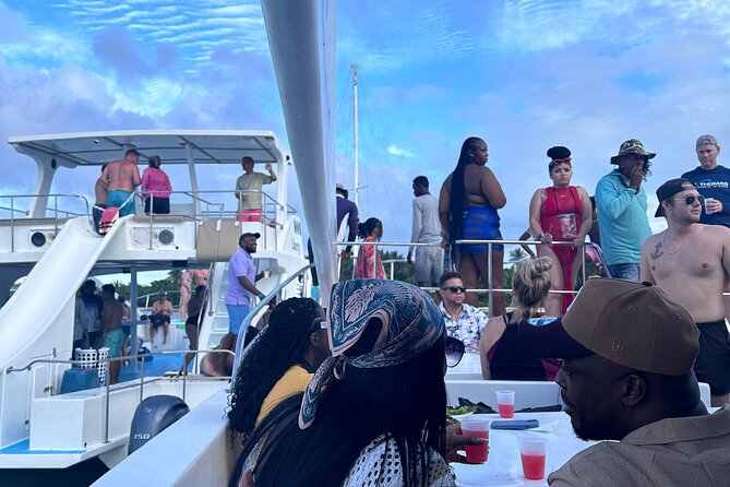 Half-Day Tour with Punta Cana Beach Boat Party - Playa Bibijagua and the dolphin possibility