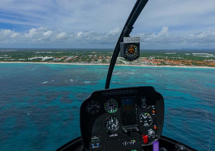 HELICOPTER TOUR - Why this helicopter flight is different from a beach excursion