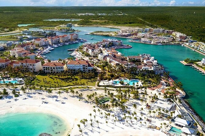 Helicopter tour of Punta Cana - Cabeza de Toro, aquariums, and the changing coastline
