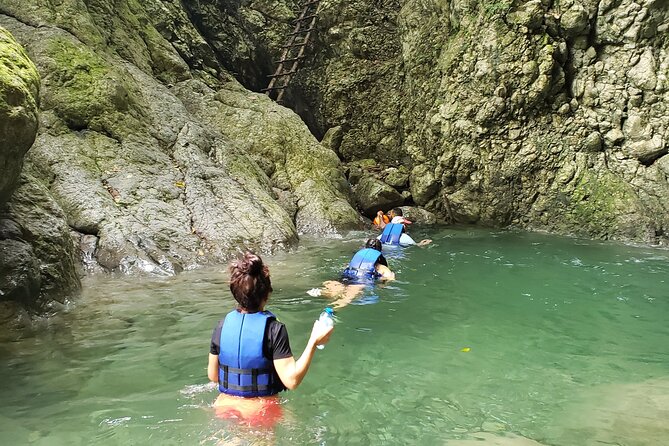 Hiking Tabernacle Thundering Waterfall in Dominican Republic - Key points to know before booking